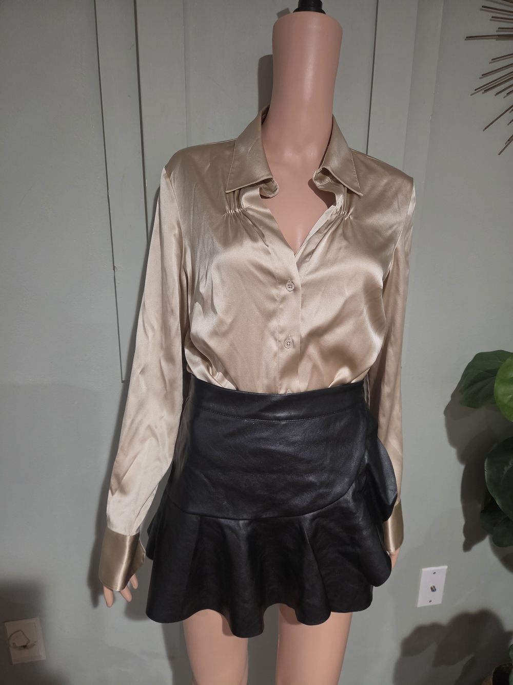 Ann Taylor Champagne Satin Gathered Button Down Blouse Size 10 NWT - Picture 11 of 16